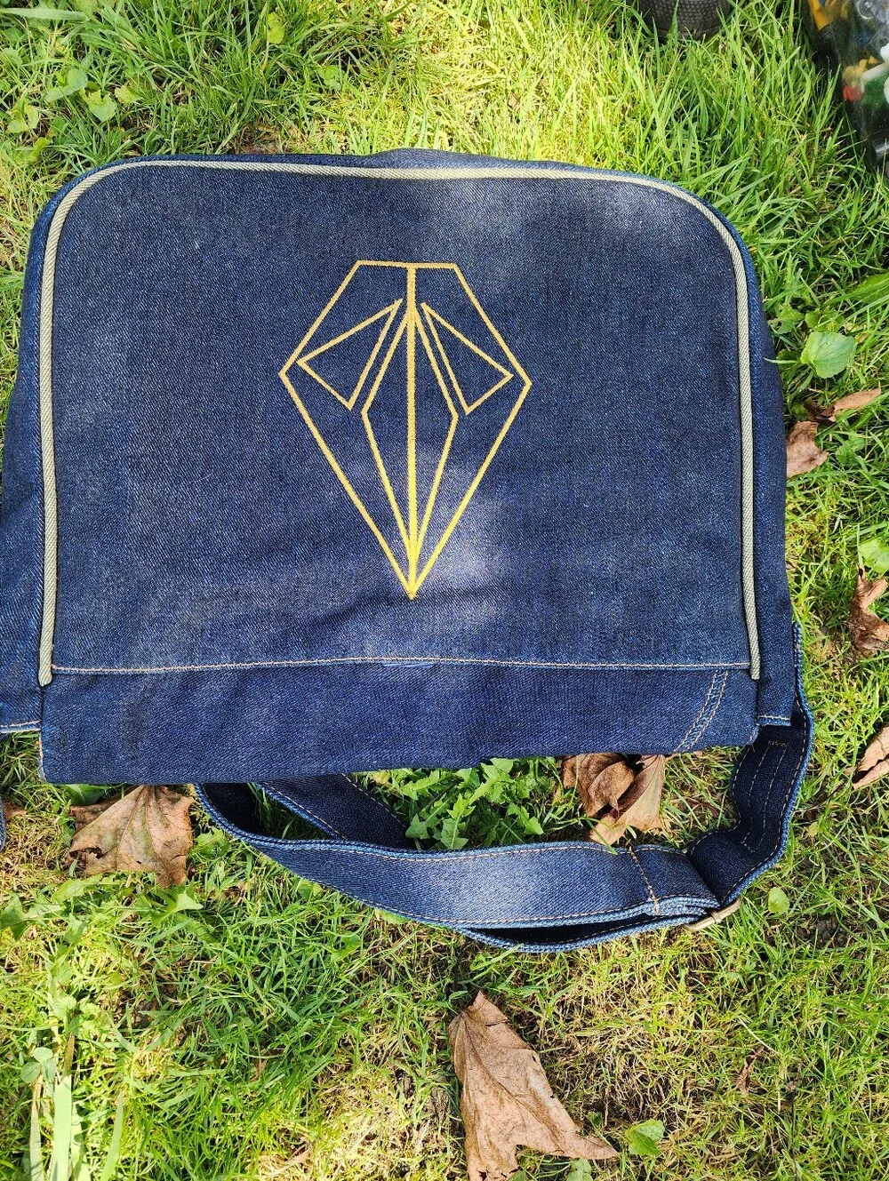 Volcom Denim Messenger Bag in Dark Blue with Light Blue Accent